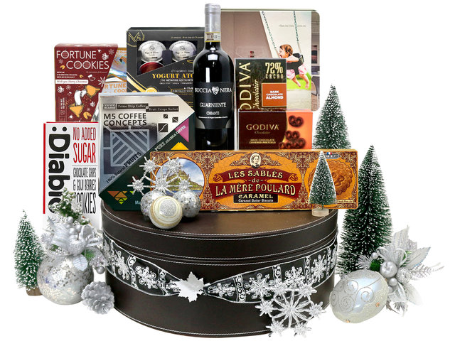 Christmas Gift Hamper - Christmas Fancy Chocolate Gift Hamper M4 - L76603386 Photo