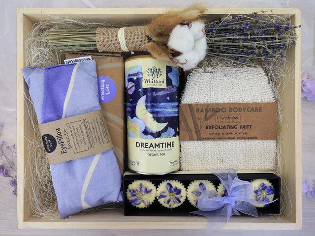 Wine n Food Hamper - Relax gift box R3 - RH0217A1 Photo